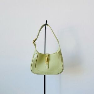 Light Green Convertible Crossbody / Shoulder Bag 💚